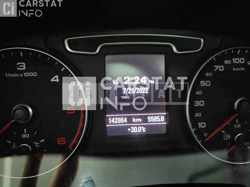 Photo 2 of 8: 2015 Audi Q3 35 TDI quattro, VIN WAUZZZ8U6FR004905 — Korean insurance auction