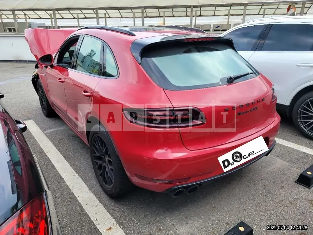 Photo 2 of 39: 2018 Porsche Macan GTS, VIN WP1AG2957JLB63155 — Korean insurance auction