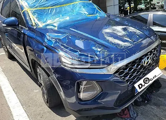 Photo 2 of 45: 2019 Hyundai Santa Fe, VIN KMHS381ABKU040265 — Korean insurance auction