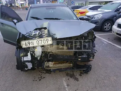 Photo 1 of 15: 2019 Hyundai Kona, VIN KMHK6815HKU363504 — Korean insurance auction