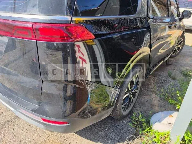 Photo 2 of 36: 2023 Kia Carnivals — Korean insurance auction