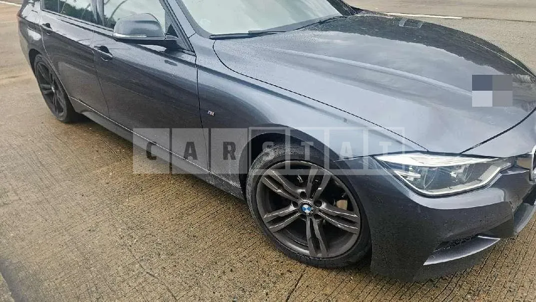 Photo 2 of 31: 2018 BMW 320d, VIN WBA8C5106JK734067 — Korean insurance auction