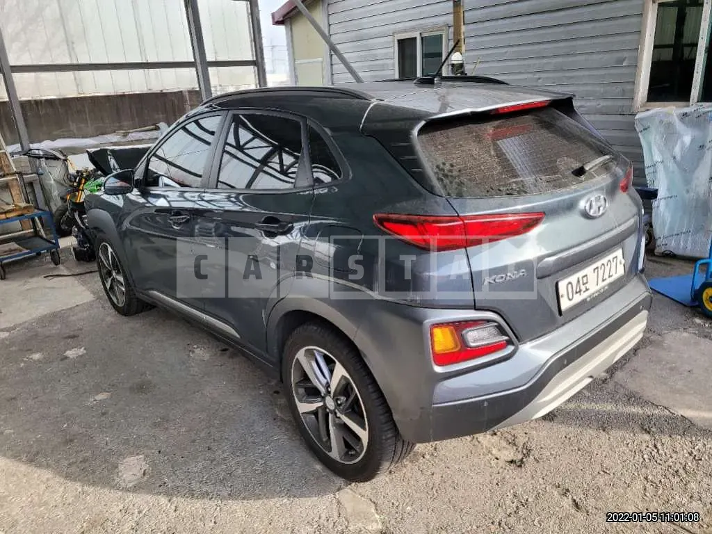 Photo 2 of 11: 2018 Hyundai Kona, VIN KMHK4815GJU069378 — Korean insurance auction