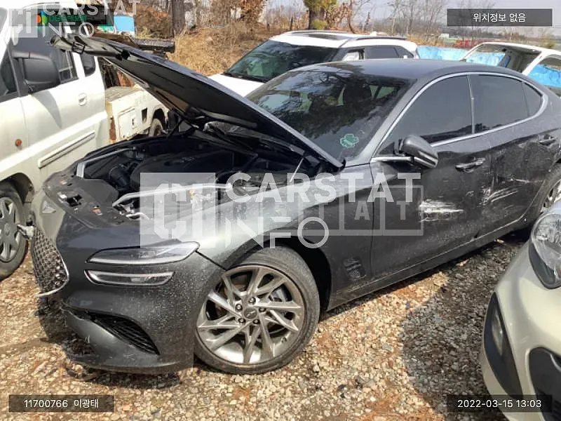 Photo 2 of 12: 2022 Genesis G70, VIN KMTG341ABNU099635 — Korean insurance auction