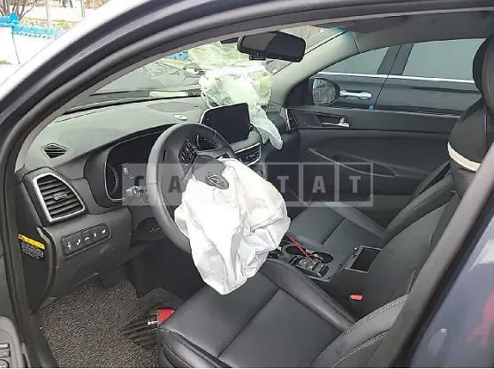 Photo 2 of 9: 2020 Hyundai Tucson, VIN KMHJ3812GLU176039 — Korean insurance auction
