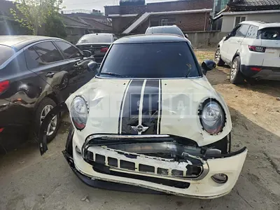 Photo 1 of 7: 2016 MINI Cooper, VIN WMWXP5101G2A92773 — Korean insurance auction