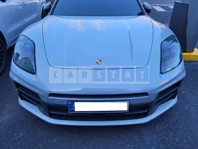 2025 Porsche Panamera 4