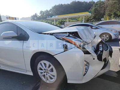 Photo 1 of 9: 2017 Toyota Prius, VIN JTDKBRFU5H3580051 — Korean insurance auction