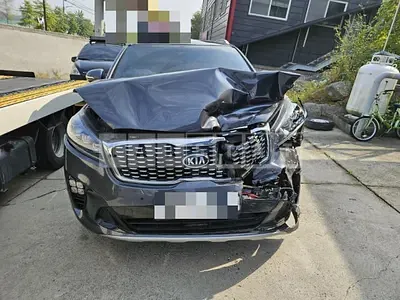 Photo 1 of 6: 2017 Kia Sorento 2.2 — Korean insurance auction