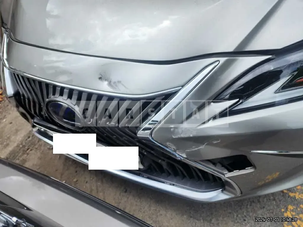 Photo 2 of 16: 2020 Lexus ES300h — Korean insurance auction