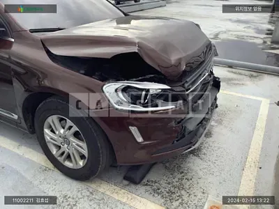Photo 1 of 10: 2017 Volvo XC60 D3, VIN YV1DZARBDH2162954 — Korean insurance auction