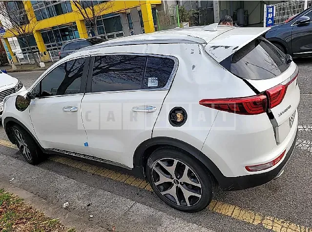 Photo 2 of 19: 2018 Kia Sportage, VIN KNAPR813BJK396095 — Korean insurance auction