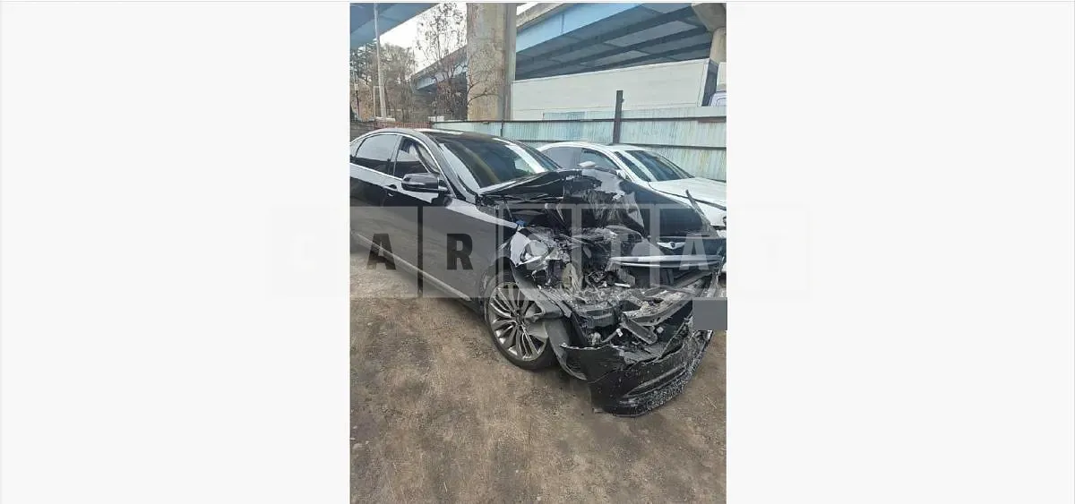 Photo 2 of 30: 2016 Genesis Dh — Korean insurance auction