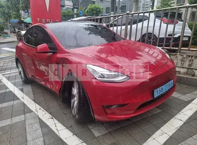 Photo 1 of 5: 2021 Tesla Model Y Standard Range — Korean insurance auction