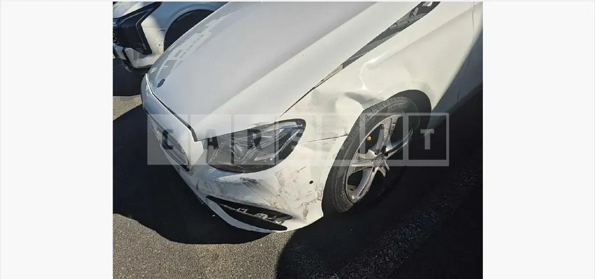 Photo 2 of 15: 2017 Mercedes-Benz E220 d — Korean insurance auction
