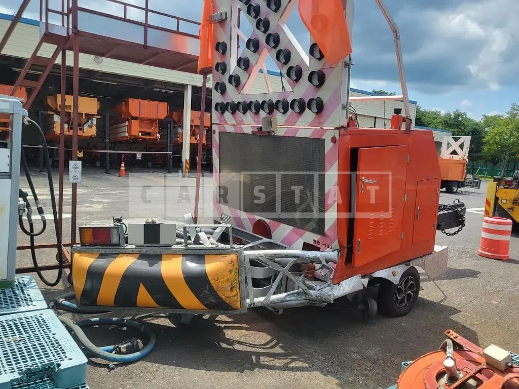 Photo 2 of 7: 2019 BMW Mix Signboard Trailer — Korean insurance auction