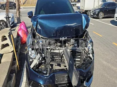 Photo 1 of 13: 2022 Kia Sportage — Korean insurance auction