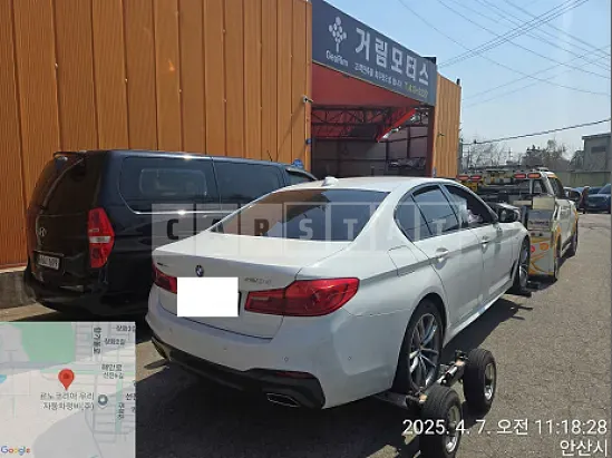 Photo 2 of 9: 2017 BMW 520d xDrive — Korean insurance auction