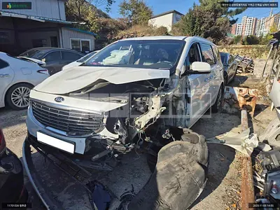 Photo 1 of 6: 2015 Kia Carnival, VIN KNAME81ABGS170193 — Korean insurance auction
