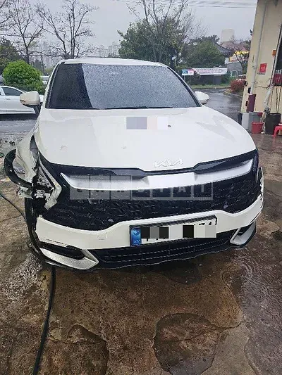 Photo 1 of 22: 2021 Kia Sportage 4WD — Korean insurance auction