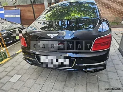 2021 Bentley Flying Spur V8