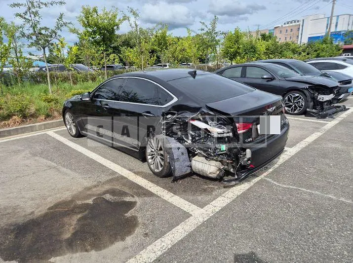Photo 2 of 24: 2019 Genesis G80 3.8 — Korean insurance auction