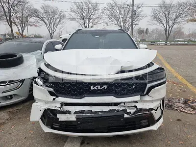 Photo 1 of 48: 2023 Kia Sorento Hybrid, VIN KNARJ81GBPA204006 — Korean insurance auction