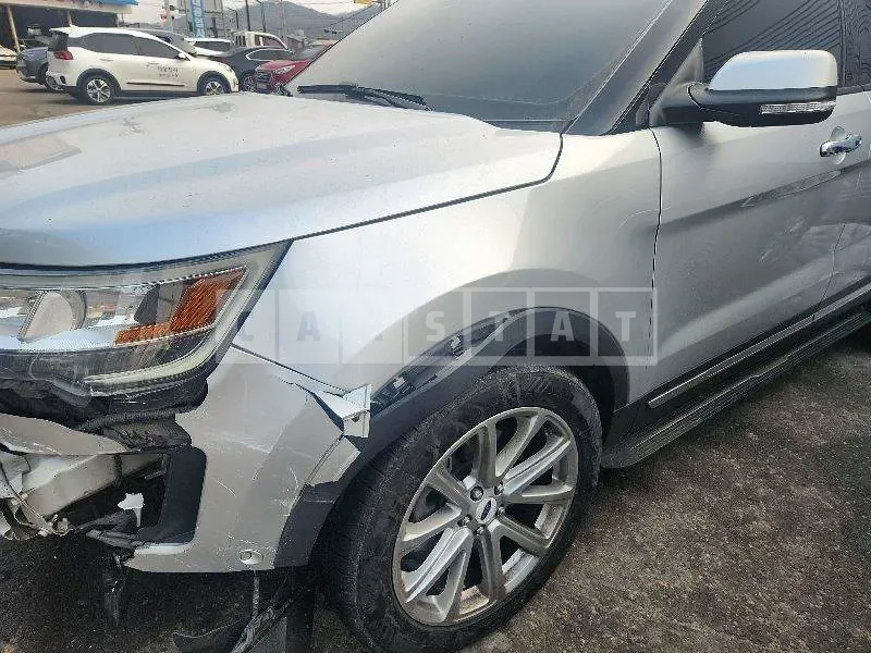 Photo 2 of 25: 2016 Ford Explorer — Korean insurance auction