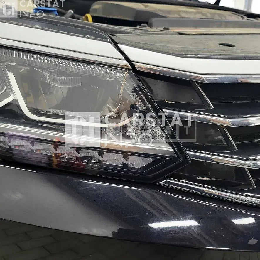 Photo 2 of 67: 2018 Volkswagen Passagen Passat 2.0 TSI — Korean insurance auction