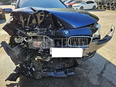 Photo 1 of 6: 2017 BMW 320i, VIN WBA8A9101HK883963 — Korean insurance auction