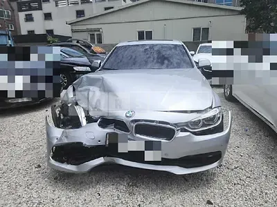 Photo 1 of 18: 2017 BMW 320d xDrive, VIN WBA8C9108HA001302 — Korean insurance auction