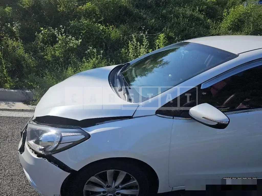 Photo 2 of 15: 2015 Kia Kz — Korean insurance auction
