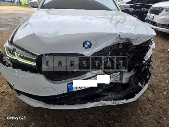Photo 2 of 49: 2022 BMW 520i, VIN WBA11BH01NCK92584 — Korean insurance auction