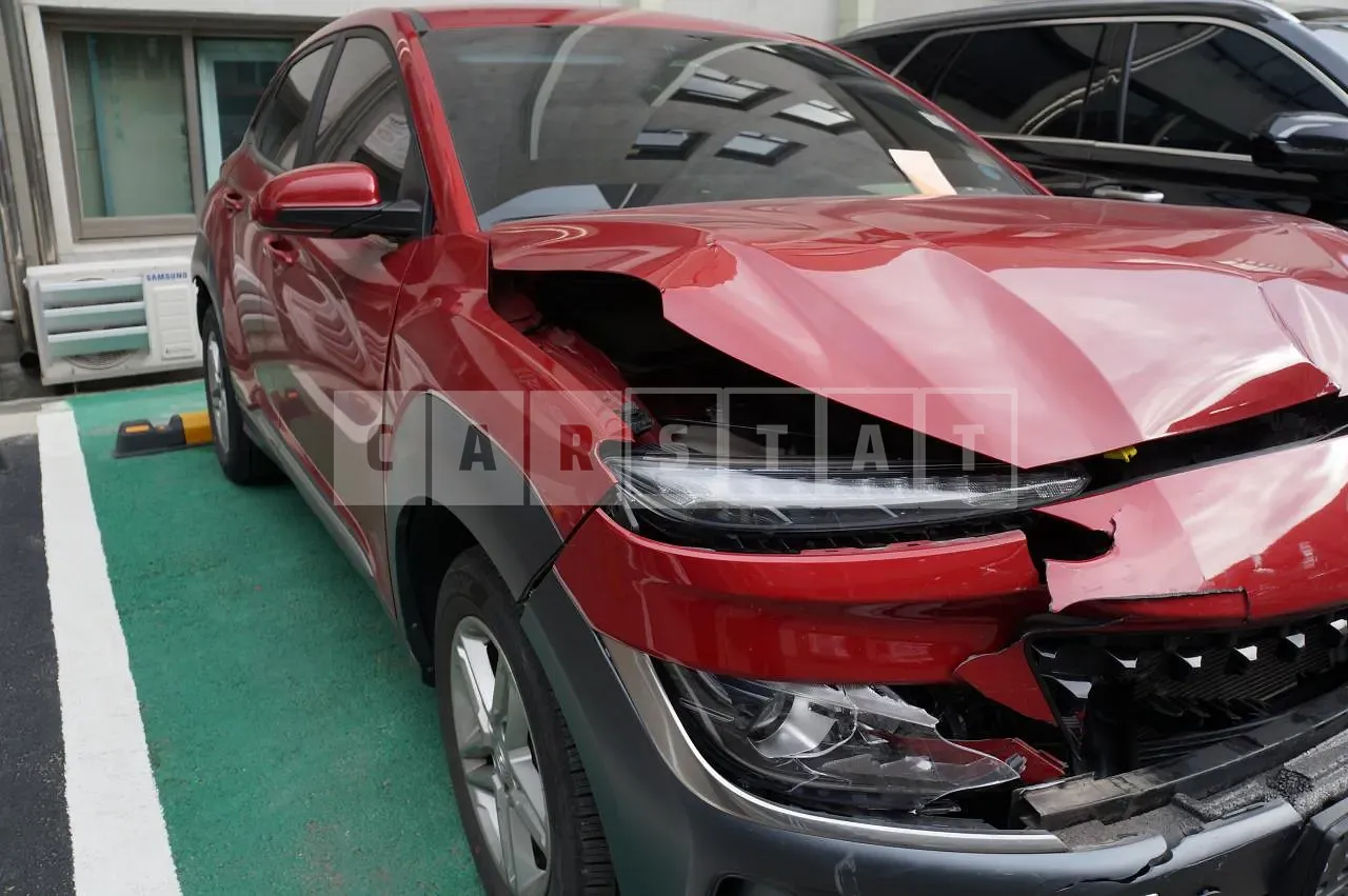 Photo 2 of 10: 2021 Hyundai Kona, VIN KMHK3813GMU812112 — Korean insurance auction