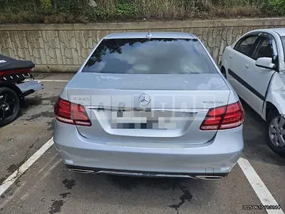 Photo 1 of 20: 2016 Mercedes-Benz E220 BlueTec — Korean insurance auction