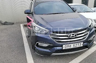 Photo 1 of 11: 2018 Hyundai Santa Fe, VIN KMHSW81UBJU830518 — Korean insurance auction