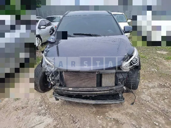 Photo 2 of 5: 2017 Hyundai Santa Fe DM 2.0 — Korean insurance auction