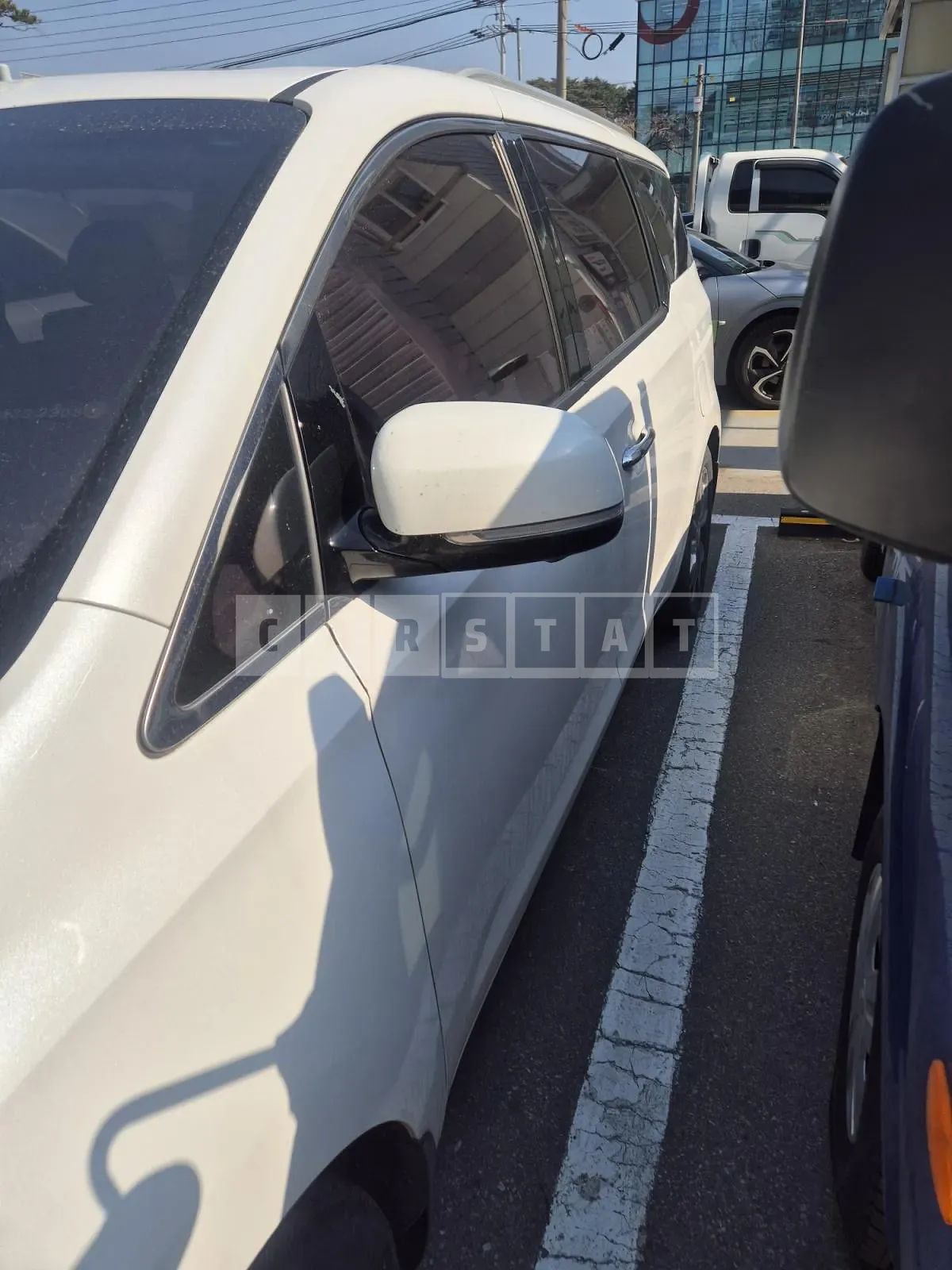 Photo 2 of 3: 2018 Kia Carnival 2.2, VIN KNAME81ABKS453519 — Korean insurance auction