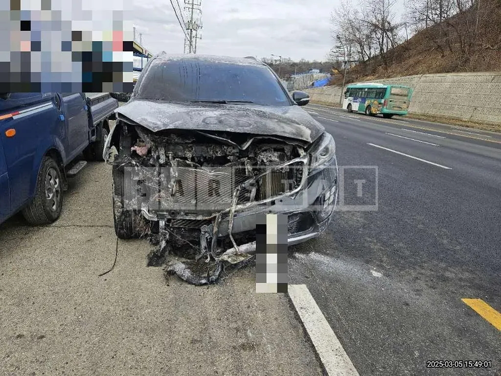 Photo 2 of 12: 2015 Kia Sorento 4WD — Korean insurance auction