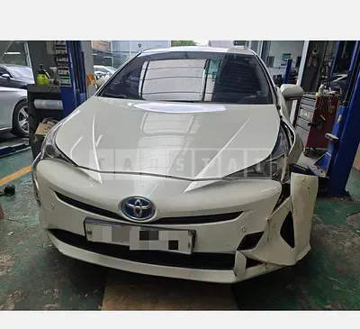 Photo 1 of 31: 2016 Toyota Prius — Korean insurance auction