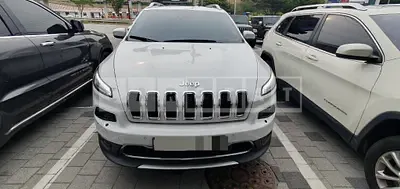 Photo 1 of 12: 2015 Jeep Straw Cherokee — Korean insurance auction
