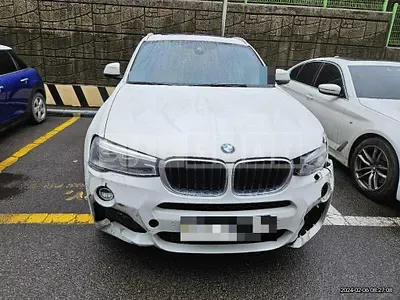 Photo 1 of 17: 2017 BMW X4 xDrive20d, VIN WBAXX1101H0W14076 — Korean insurance auction