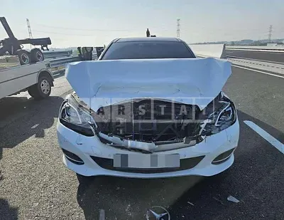 Photo 1 of 6: 2015 Mercedes-Benz E250 BlueTec 4Matic — Korean insurance auction