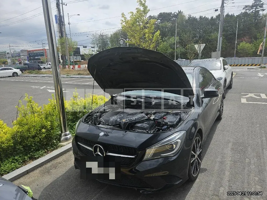 Photo 2 of 24: 2015 Mercedes-Benz CLA200 d 4Matic — Korean insurance auction
