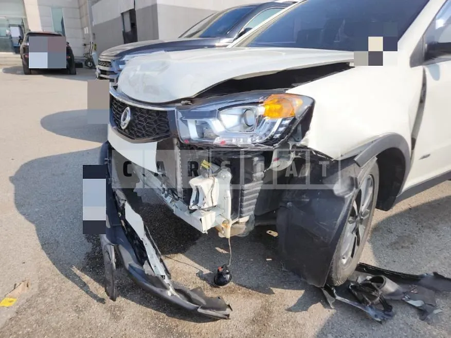 Photo 2 of 13: 2014 Kia Sorento AWD — Korean insurance auction
