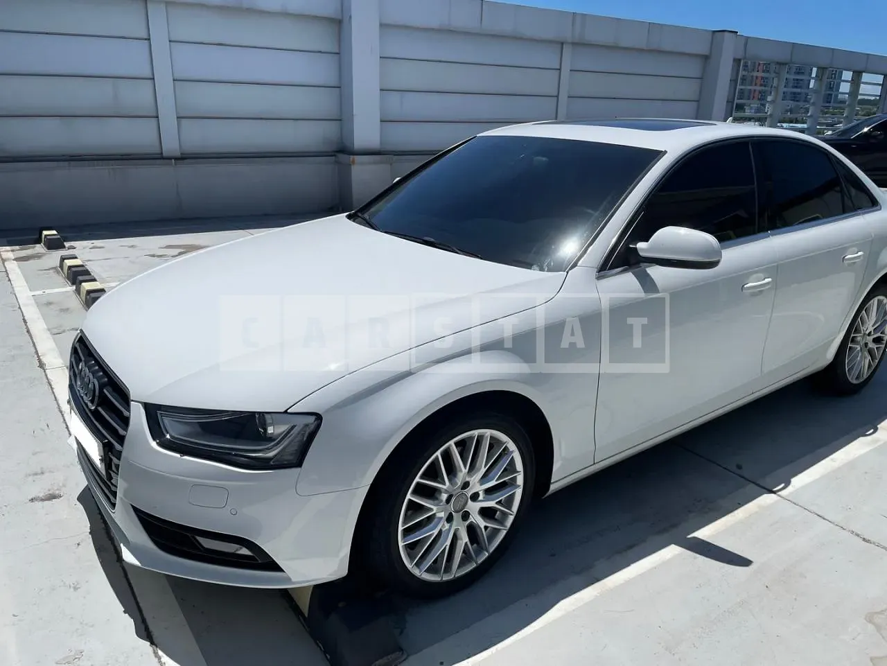 Photo 2 of 13: 2015 Audi A4 30 TDI, VIN WAUZZZ8K6GN007715 — Korean insurance auction