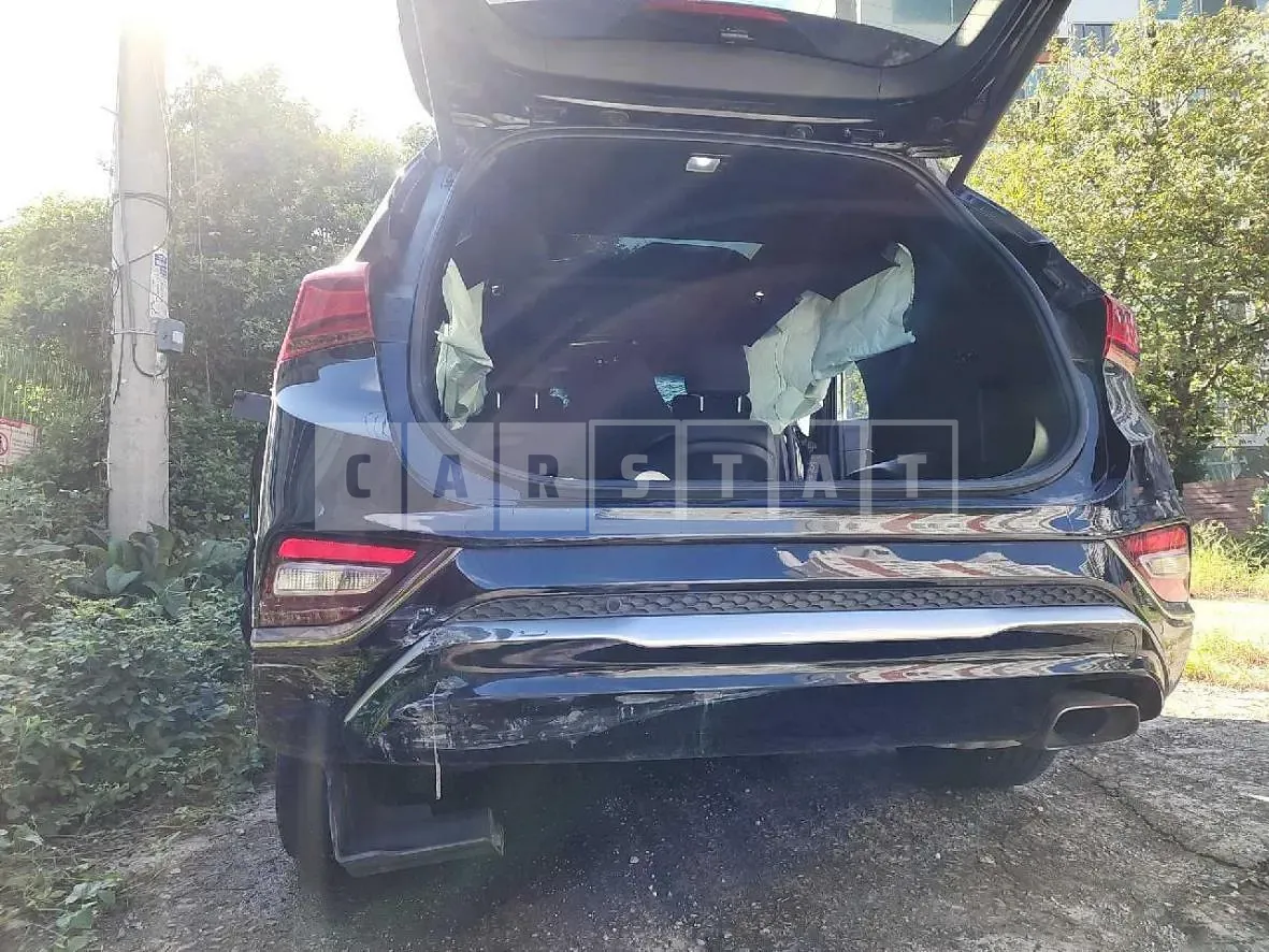 Photo 2 of 17: 2018 Hyundai Santa Fe TM Gasoline, VIN KMHS581ABKU099367 — Korean insurance auction