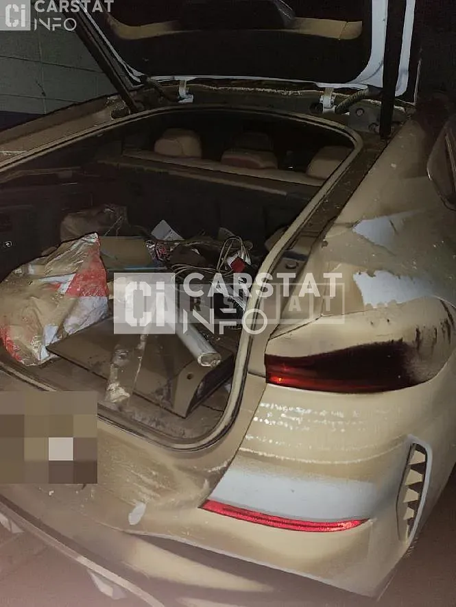 Photo 2 of 9: 2021 BMW X6 xDrive 30d, VIN WBAGT8105M9F96727 — Korean insurance auction