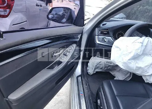 Photo 2 of 20: 2016 BMW 520d, VIN WBA5E5106GG200849 — Korean insurance auction