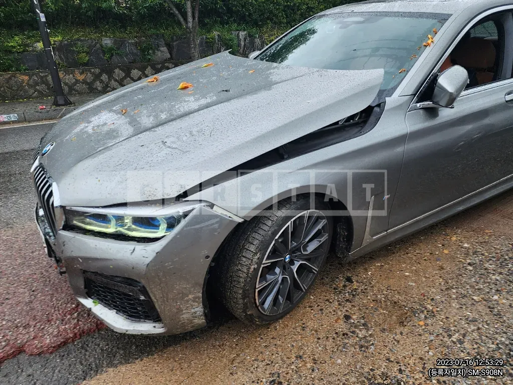 Photo 2 of 50: 2020 BMW 740Li xDrive M Sport Package, VIN WBA7T410XLCE40015 — Korean insurance auction